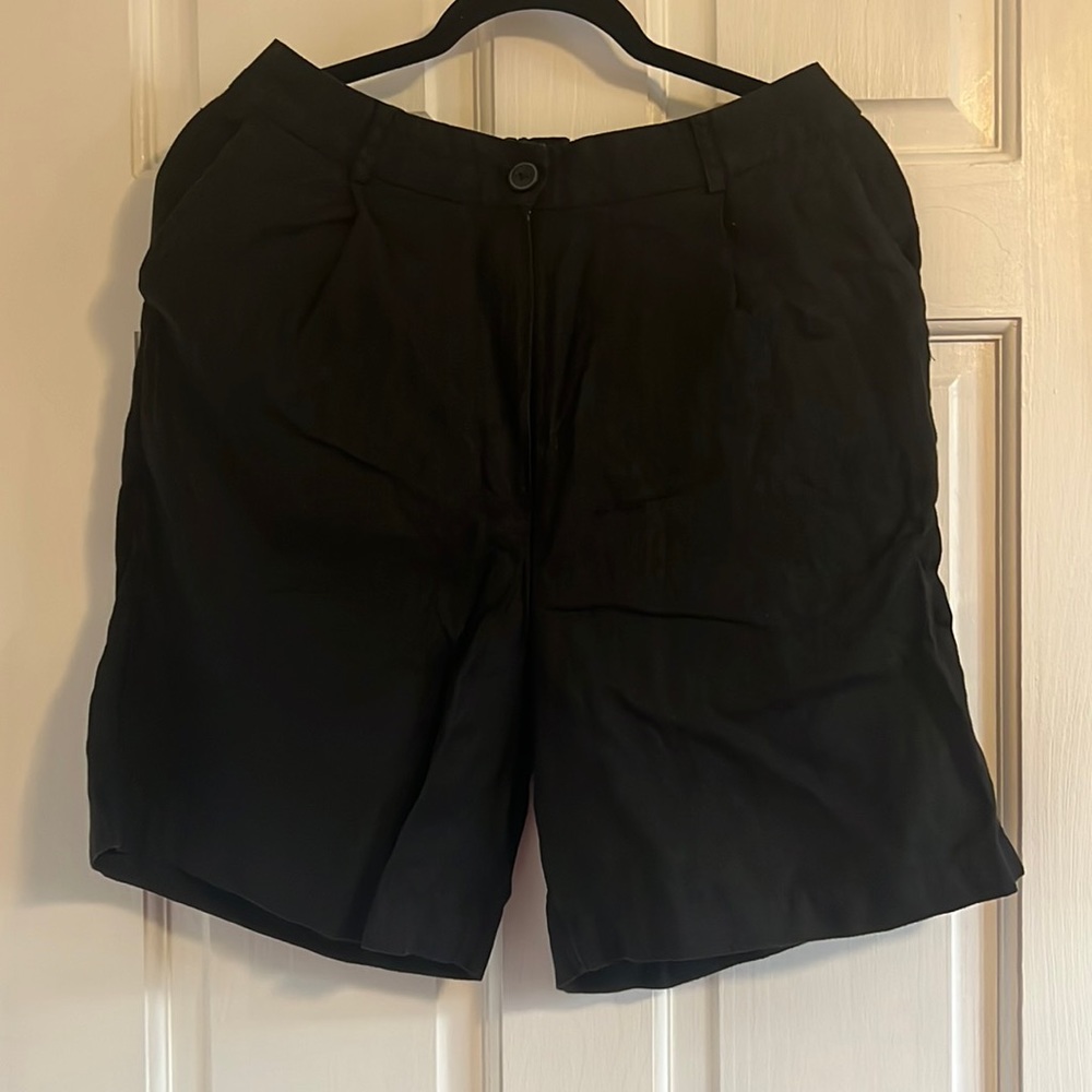 Linen black shorts